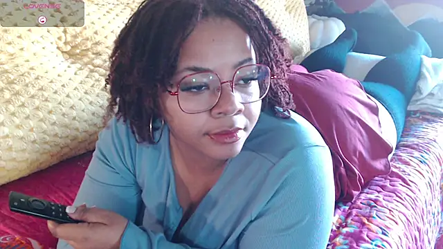 Snapshot of -khayaparker chatting on January 8, 2025, 5:15 pm -khayaparker online show from January 8, 2025, 5:15 pm