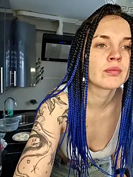 LazyTanukii online show from January 16, 2026, 6:50 am