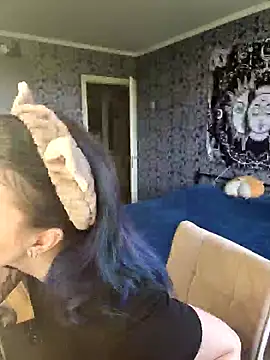 LazyTanukii online show from June 26, 2026, 7:03 am