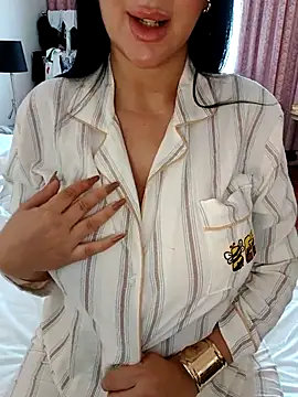 Snapshot of Queen_sousou chatting on March 1, 2026, 6:57 am Queen sousou online show from March 1, 2026, 6:57 am