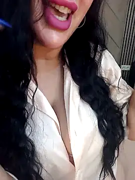 Queen sousou online show from October 28, 2025, 9:36 pm