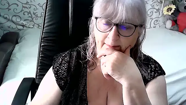 LolkaAlyss online show from February 26, 2025, 1:32 pm
