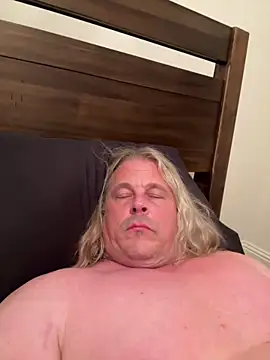 Snapshot of zeus337 chatting on November 9, 2025, 4:05 am zeus337 online show from November 9, 2025, 4:05 am