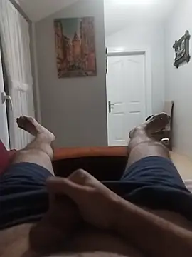 Aykut1990 online show from November 8, 2025, 8:34 pm