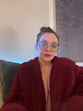 FemDom RubyKnightXXO online show from February 6, 2025, 8:34 pm