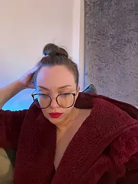 FemDom RubyKnightXXO online show from February 9, 2025, 1:00 am