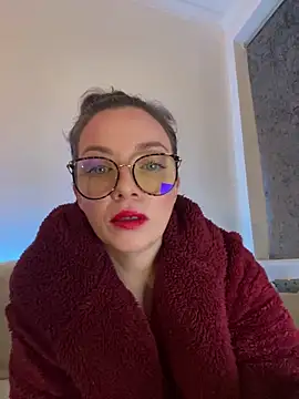FemDom RubyKnightXXO online show from February 6, 2025, 5:19 pm