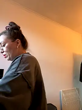 Snapshot of FemDom_RubyKnightXXO chatting on October 27, 2025, 4:52 pm FemDom RubyKnightXXO online show from October 27, 2025, 4:52 pm