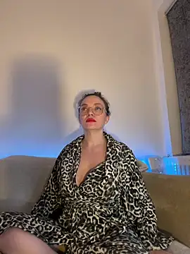 FemDom RubyKnightXXO online show from February 25, 2025, 6:55 pm