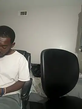 Snapshot of DancingLemonade chatting on June 3, 2026, 1:50 am DancingLemonade online show from June 3, 2026, 1:50 am
