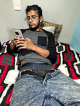 Snapshot of Darkdickhard chatting on October 13, 2025, 4:25 am Darkdickhard online show from October 13, 2025, 4:25 am