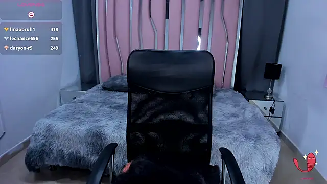 wandaxs69 online show from February 4, 2025, 1:13 am