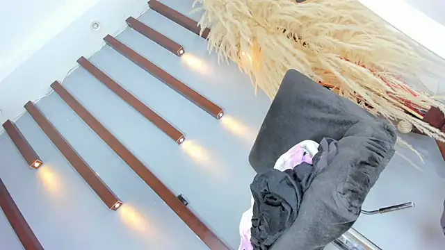 Snapshot of Tamara_18 chatting on October 11, 2025, 6:14 am Tamara 18 online show from October 11, 2025, 6:14 am