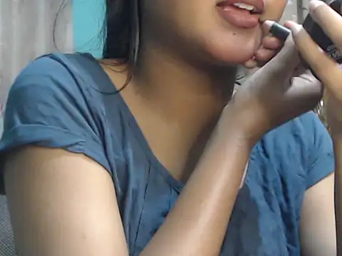 Snapshot of NancyRuvi chatting on October 3, 2025, 3:35 pm NancyRuvi online show from October 3, 2025, 3:35 pm