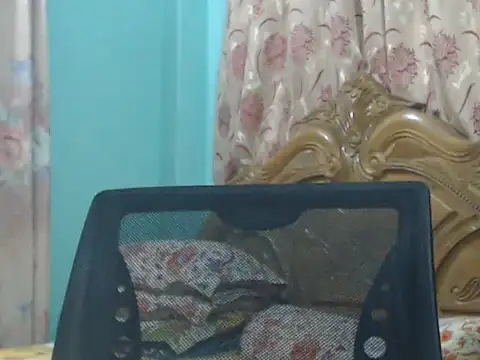 Snapshot of NancyRuvi chatting on October 1, 2025, 4:44 pm NancyRuvi online show from October 1, 2025, 4:44 pm