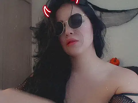Snapshot of Aleska__Bell chatting on October 31, 2025, 3:19 pm Aleska Bell online show from October 31, 2025, 3:19 pm