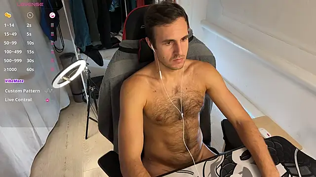 Raamoss online show from October 17, 2025, 9:27 pm