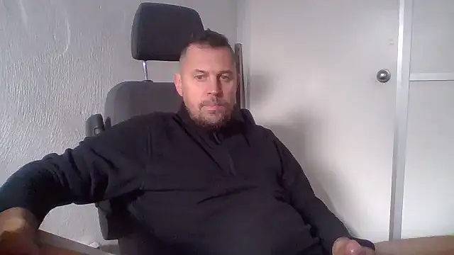 rabyto2 online show from November 30, 2025, 12:06 pm