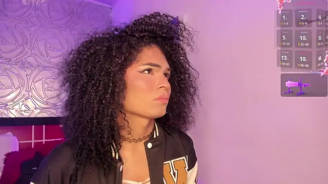 vennus1  online show from January 12, 2026, 3:24 am