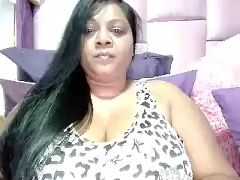 Snapshot of IndianDelia chatting on October 19, 2025, 3:20 am IndianDelia online show from October 19, 2025, 3:20 am