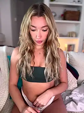 SerenaCloud online show from September 25, 2025, 5:30 pm