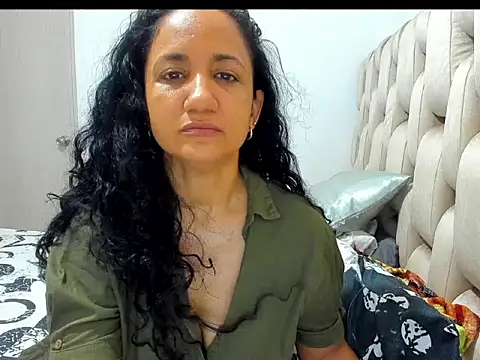 alaskmiller1 online show from October 6, 2025, 12:12 am