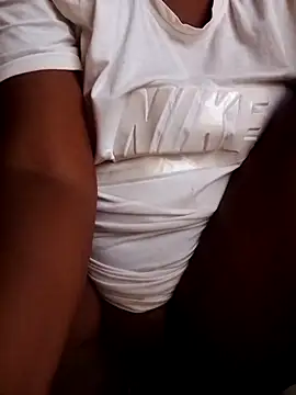 Snapshot of Mrsanaconda chatting on September 19, 2025, 3:43 am Mrsanaconda online show from September 19, 2025, 3:43 am