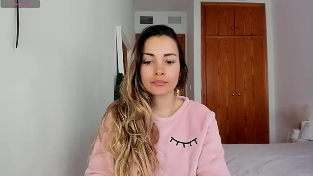 NiaStone online show from February 18, 2025, 7:54 am
