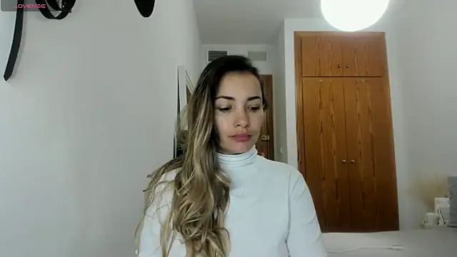 NiaStone online show from January 23, 2025, 6:49 am