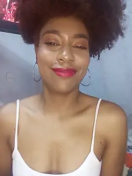 thaimy  online show from December 18, 2025, 11:52 pm