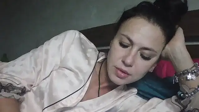 Snapshot of JulianaGold1 chatting on January 31, 2025, 5:42 pm JulianaGold1 online show from January 31, 2025, 5:42 pm