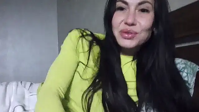 Snapshot of JulianaGold1 chatting on March 9, 2025, 10:08 pm JulianaGold1 online show from March 9, 2025, 10:08 pm