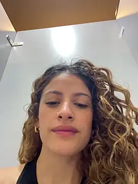 Snapshot of alana15 chatting on October 5, 2025, 1:57 pm alana15 online show from October 5, 2025, 1:57 pm