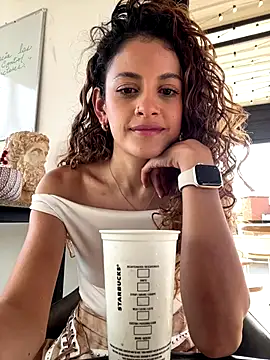 Snapshot of alana15 chatting on November 1, 2025, 9:41 pm alana15 online show from November 1, 2025, 9:41 pm