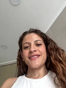 Snapshot of alana15 chatting on February 4, 2025, 3:26 pm alana15 online show from February 4, 2025, 3:26 pm