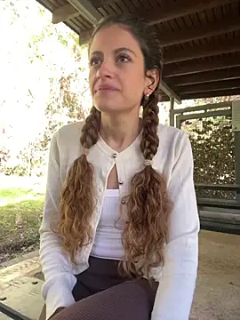 Snapshot of alana15 chatting on October 24, 2025, 2:38 pm alana15 online show from October 24, 2025, 2:38 pm