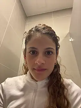 Snapshot of alana15 chatting on March 4, 2025, 1:28 pm alana15 online show from March 4, 2025, 1:28 pm
