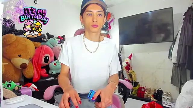 Lawrncesofiets online show from January 12, 2026, 6:04 pm