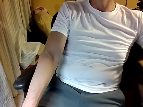 mariohurt101 online show from April 14, 2026, 10:04 pm