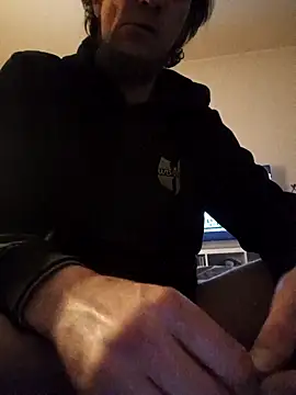 BunnyandClydeDk online show from December 3, 2024, 2:20 am