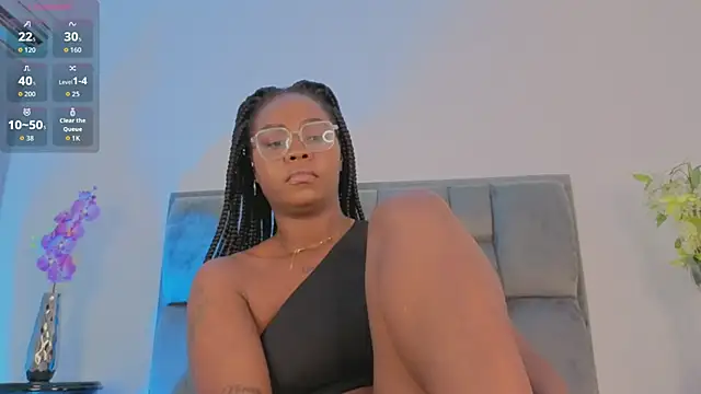 Snapshot of tanyyaa chatting on December 15, 2025, 11:42 pm tanyyaa online show from December 15, 2025, 11:42 pm