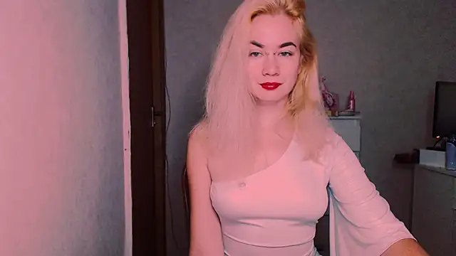 Snapshot of xxxcharismaaa chatting on October 5, 2025, 8:16 am xxxcharismaaa online show from October 5, 2025, 8:16 am