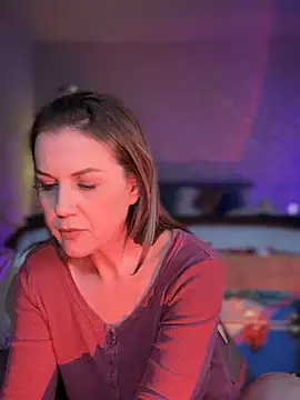MaiseKnox online show from February 11, 2025, 12:06 am