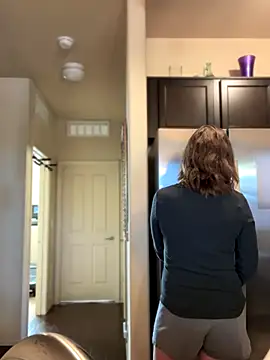 Snapshot of MaiseKnox chatting on October 23, 2025, 10:41 pm MaiseKnox online show from October 23, 2025, 10:41 pm