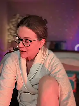 MaiseKnox online show from January 31, 2025, 12:17 am