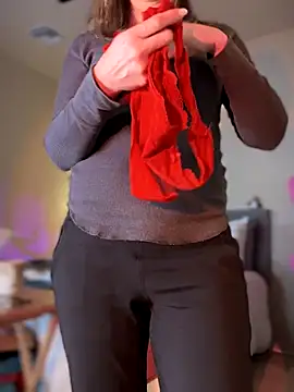 Snapshot of MaiseKnox chatting on October 1, 2025, 1:11 am MaiseKnox online show from October 1, 2025, 1:11 am