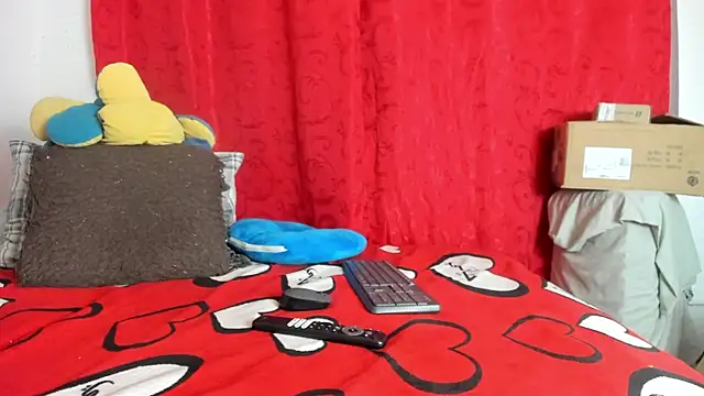 Snapshot of BlowMommy_ chatting on October 25, 2025, 10:14 am BlowMommy online show from October 25, 2025, 10:14 am