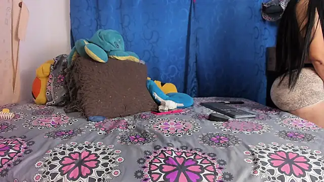 BlowMommy  online show from February 6, 2026, 11:39 am