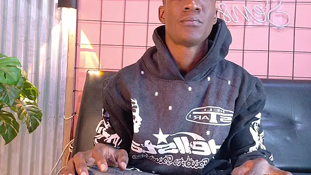 Snapshot of martin_killer chatting on September 30, 2025, 1:22 am martin killer online show from September 30, 2025, 1:22 am