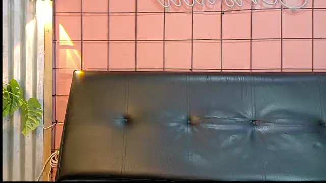 Snapshot of martin_killer chatting on October 23, 2025, 3:27 am martin killer online show from October 23, 2025, 3:27 am